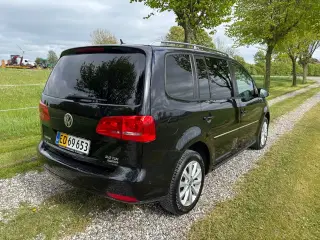 VW Touran 2,0 TDi 140 Highline DSG BMT Van 5d