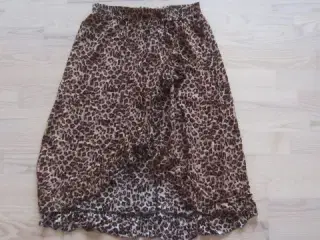 Str. S/M, ubrugt leopard nederdel