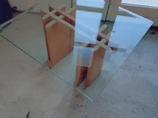 Sofabord med glasplade