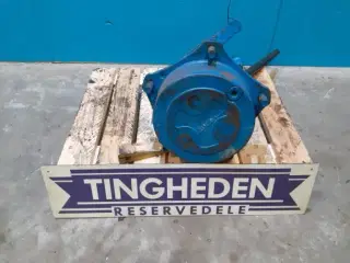 Ford 7740 Cargo nav V. CAR123490