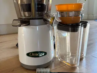 Omega slow juicer 