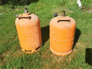 2 stk 11kg gasflasker tomme