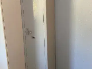 Godkendt Våbenskab til 4 våben.