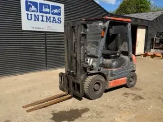 Dieseltruck med friløft
