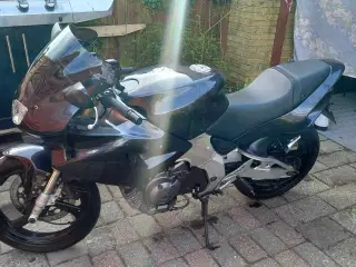 Yamaha Belgarda SZR 660