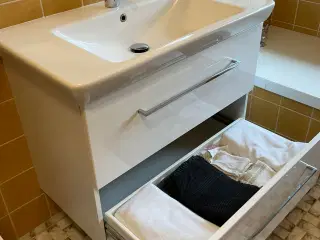 Badeværelsesmøbel 