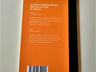 Børn spiller teater - en antologi