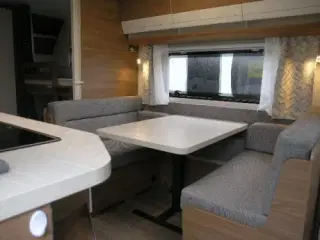 Hobby De Luxe 545 KMF