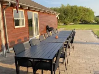 Stort aktivitetspoolhus p� Marielyst