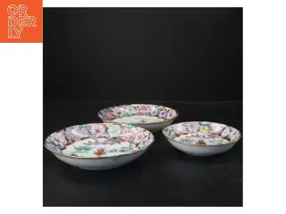 Dekorative skåle med blomstermotiv (str. Ø 14,5 cm og ø. 18,5 cm)