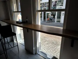 Bord/disk i massiv træ