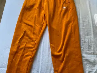 Orange Adidas sæt str xs