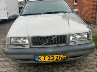 Volvo 850 2,5 kom med et bud 