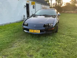Chevrolet camaro v8