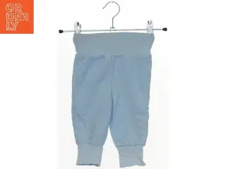 Bløde bukser til baby fra H&M (str. 62)