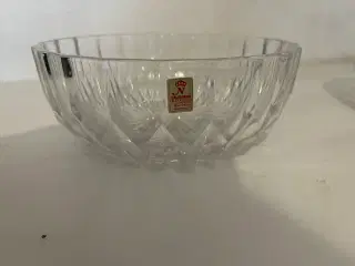 2 Nachtmann og 16 assietter i krystalglas 