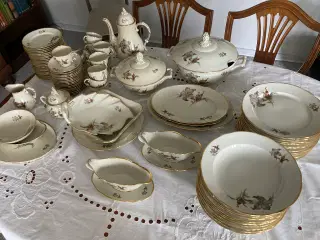 Spise- og kaffestel fra Kjøbenhavns Porcellains Ma