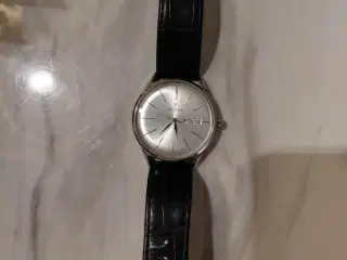 Flot, klassisk og elegant Festina ur sælges