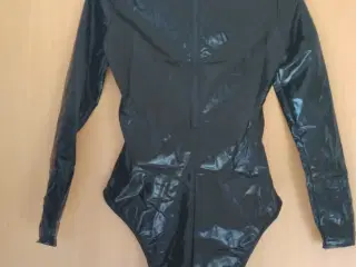 Latex dragt 