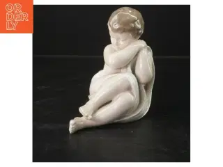 Porcelænsfigur af barn fra Royal Copenhagen (str. 15x15 cm)