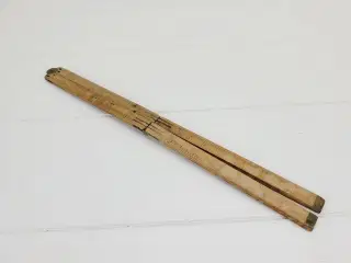 Tommelstok, træ og messing