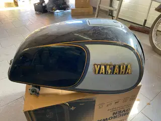 Yamaha XS 1100 tank