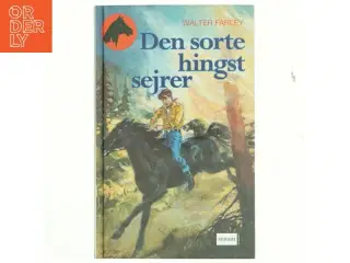 Den sorte hingst sejrer af Walter Farley (Bog)