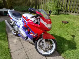 Honda cbr600 F