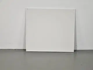 Whiteboard 90x100 cm.