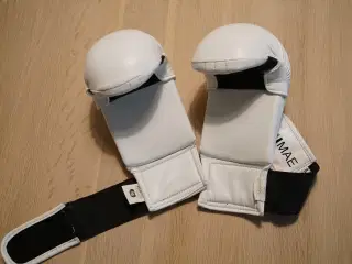 Kamphandsker Advantage fra FUJIMAE til karate M