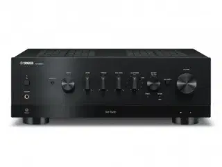 Yamaha R-N800A/Oberon7 Dali