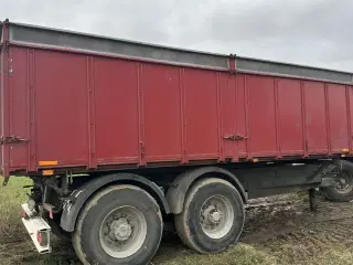 Nopa/volvo Vogntræk. 3 vejs-tip på begge vogn. Velholdt.