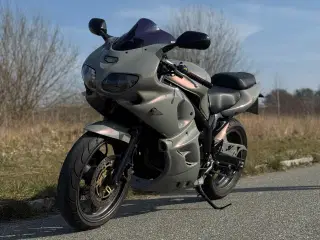 Unik Suzuki sv650s 