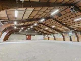 Stort lager centralt i Glostrup