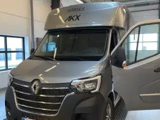 Renault Master hestetransporter - boks indretning