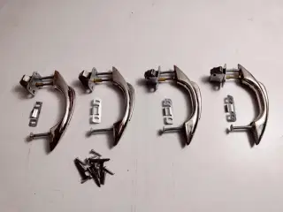 4 gamle skabsgreb fra teaktræ skabe/låger