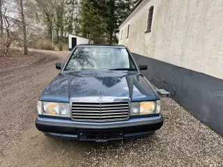Mercedes 190E 2.6