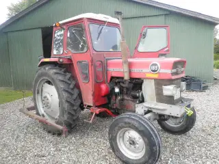 Traktor sælges. Massey Ferguson 165.