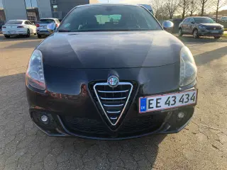 Alfa Romeo Giulietta Quadrifoglio 1,8 Turbo 235 HK