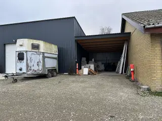 Nybygget isoleret lagerrum