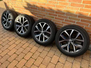 Originale VW 17" alufælge med vinterdæk