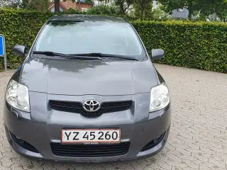 Toyota auris 2,0 diesel 