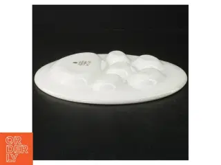 Porcelæns fad med ruminddeling fra Turi-design (str. Ø. 23,5 cm)