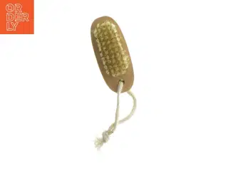 Neglebørste med snor