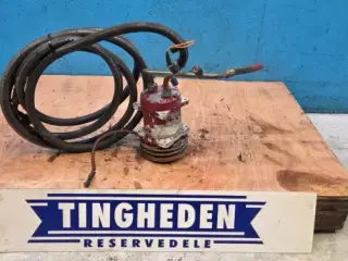 Case 2388 AC Pumpe 86993462