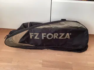 Pæn FORZA Tennistaske til flere ketchere