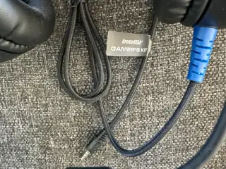 Nye Bionik Mantis PlayStation 5 Headphones.