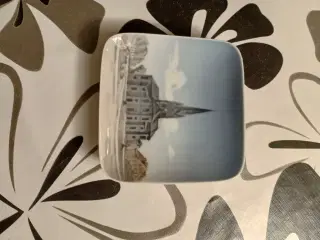 Royal Copenhagen askebæger fr havn kirke.