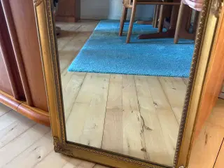 Spejl med guldramme