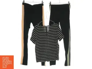 2 par bukser og en t shirt